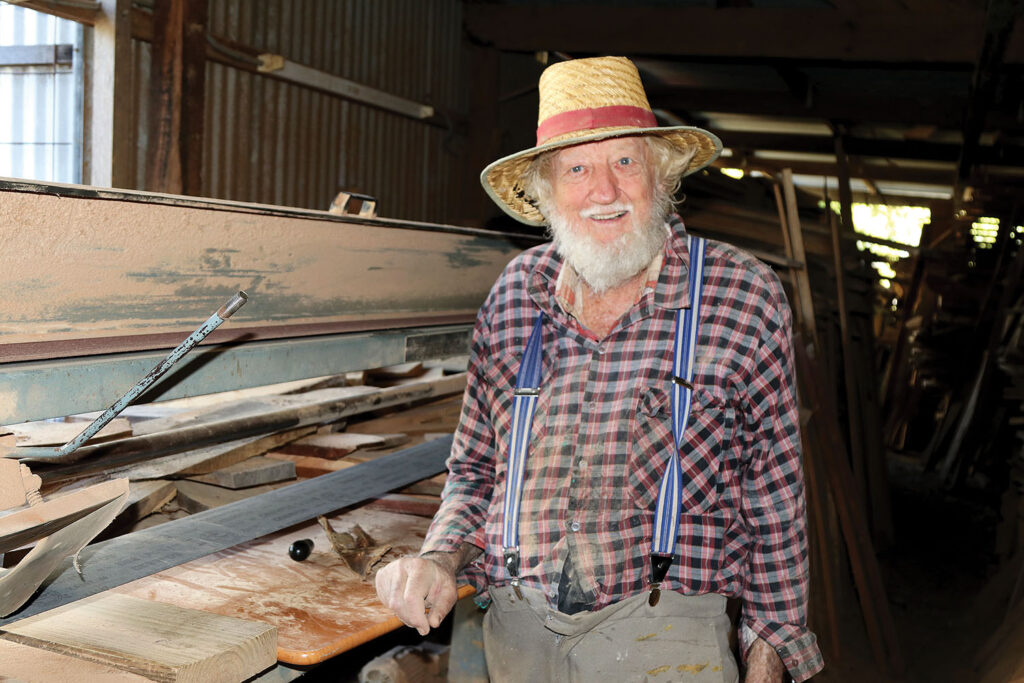 Graham Bobermien - The Silky Oak Man