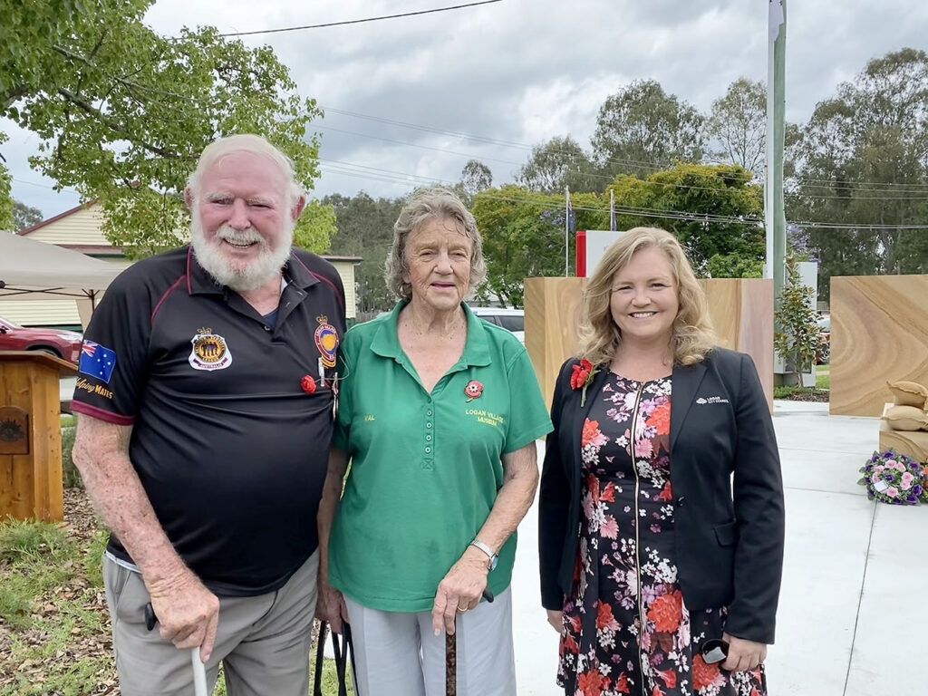 Logan Village RSL Remembrance day Service